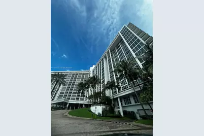 10275 Collins Ave #1104, Bal Harbour, FL 33154 - Photo 21