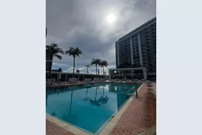 10275 Collins Ave #1104, Bal Harbour, FL 33154 - Photo 5