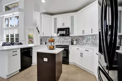 3736 Amelia Island Ln, Davie, FL 33328 - Photo 25
