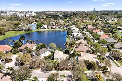 3736 Amelia Island Ln, Davie, FL 33328 - Photo 5