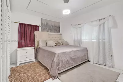 1675 NE 160th St, North Miami Beach, FL 33162 - Photo 9