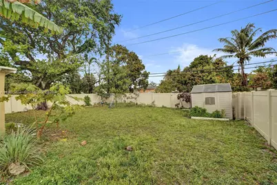 1675 NE 160th St, North Miami Beach, FL 33162 - Photo 31