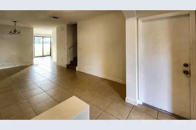 470 NE 194th Ter #470, Miami, FL 33179 - Photo 9