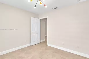 1208 NW 170th Ave, Pembroke Pines, FL 33028 - Photo 15