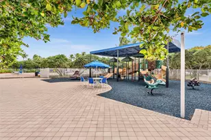 1208 NW 170th Ave, Pembroke Pines, FL 33028 - Photo 27