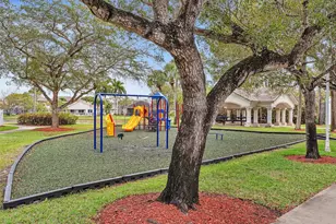 1208 NW 170th Ave, Pembroke Pines, FL 33028 - Photo 37