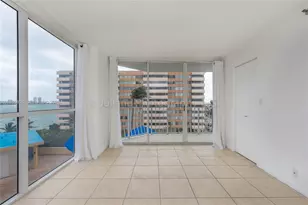 7601 E Treasure Dr, North Bay Village, FL 33141 - Photo 17