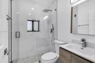 1010 NE 140th St, North Miami, FL 33161 - Photo 15