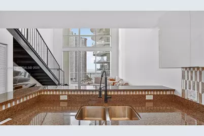 300 S Biscayne Blvd #L-1210, Miami, FL 33131 - Photo 37
