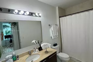 1900 N Bayshore Dr, Miami, FL 33132 - Photo 7