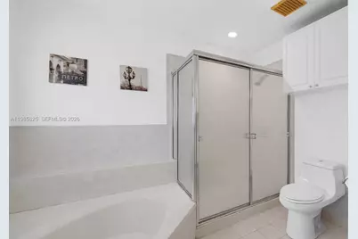 16898 Crestview Ln, Weston, FL 33326 - Photo 15