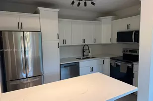 1247 Marseille Dr, Miami Beach, FL 33141 - Photo 9