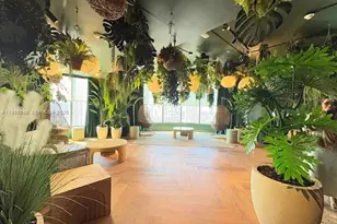 121 NE 5th St, Miami, FL 33132 - Photo 11