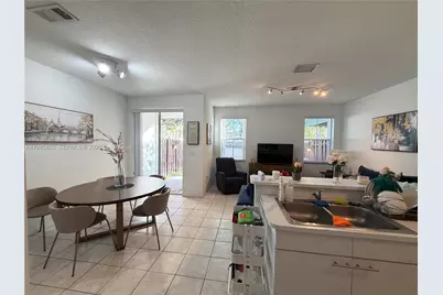 11416 NW 43rd Ter, Doral, FL 33178 - Photo 5