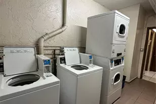 4713 NW 7th St, Miami, FL 33126 - Photo 13