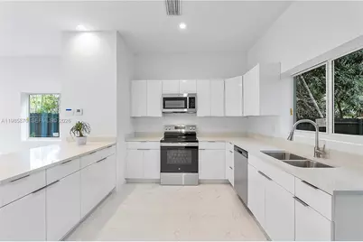 5433 NW 5th Ave #5433, Miami, FL 33127 - Photo 5