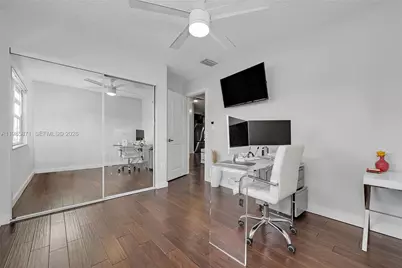 7110 NW 173rd Dr #108, Hialeah, FL 33015 - Photo 23