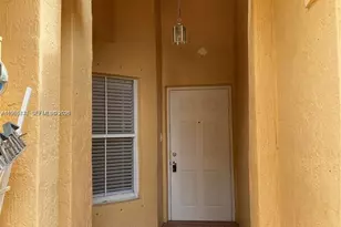 14117 N Forest Oak Cir, Davie, FL 33325 - Photo 3