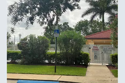 14117 N Forest Oak Cir, Davie, FL 33325 - Photo 19