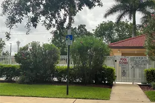 14117 N Forest Oak Cir, Davie, FL 33325 - Photo 19