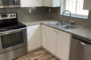 14117 N Forest Oak Cir, Davie, FL 33325 - Photo 9