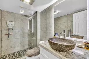 100 Bayview Dr, Sunny Isles Beach, FL 33160 - Photo 19