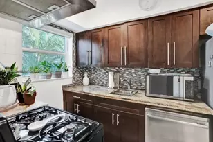 10076 E Bay Harbor Dr, Bay Harbor Islands, FL 33154 - Photo 1