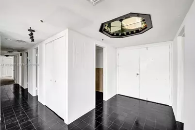 4001 Hillcrest Dr #602-4, Hollywood, FL 33021 - Photo 5