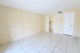 365 NW 85th Ct, Miami, FL 33126 - Photo 21