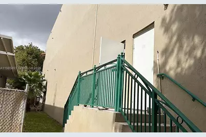 10200 NW 25th St #113, Doral, FL 33172 - Photo 21