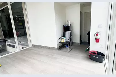 10200 NW 25th St #113, Doral, FL 33172 - Photo 5