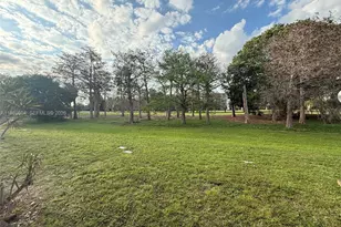 4136 Inverrary Dr, Lauderhill, FL 33319 - Photo 11