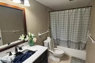 4136 Inverrary Dr, Lauderhill, FL 33319 - Photo 21