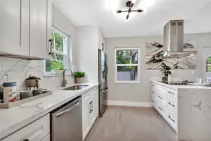 1045 NE 84th St, Miami, FL 33138 - Photo 9