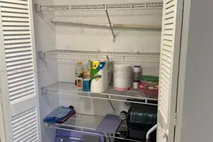 11685 Canal Dr, North Miami, FL 33181 - Photo 17