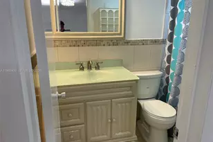 11685 Canal Dr, North Miami, FL 33181 - Photo 7