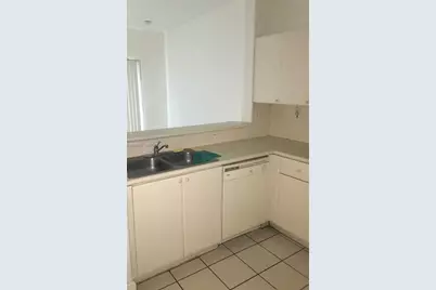 1658 SE 28th Ct #103, Homestead, FL 33035 - Photo 3