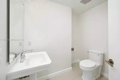 1010 SW 2nd Ave #2004, Miami, FL 33130 - Photo 33