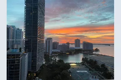 500 Brickell Ave #2000, Miami, FL 33131 - Photo 11