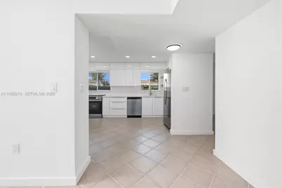 5251 SW 6th St, Miami, FL 33134 - Photo 15