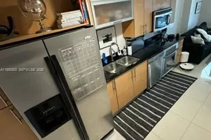 60 SW 13th St, Miami, FL 33130 - Photo 9