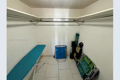 2625 Collins Ave #320, Miami Beach, FL 33140 - Photo 9