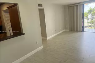 8075 NW 7th St, Miami, FL 33126 - Photo 17