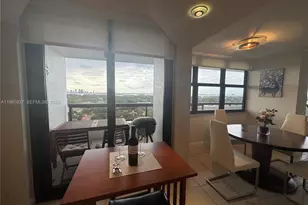 2555 Collins Ave, Miami Beach, FL 33140 - Photo 67