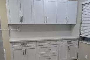 8701 SW 141st St, Palmetto Bay, FL 33176 - Photo 9