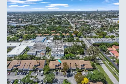 1634 N 15th Ter, Hollywood, FL 33020 - Photo 3