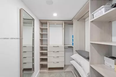 2101 Brickell Ave #506, Miami, FL 33129 - Photo 9