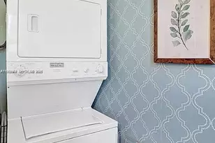 8900 Harding Ave, Surfside, FL 33154 - Photo 15