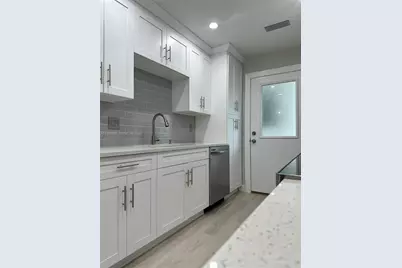 708 Victoria Dr #101, Cape Coral, FL 33904 - Photo 7