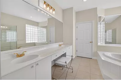 [Address not provided], Delray Beach, FL 33446 - Photo 33